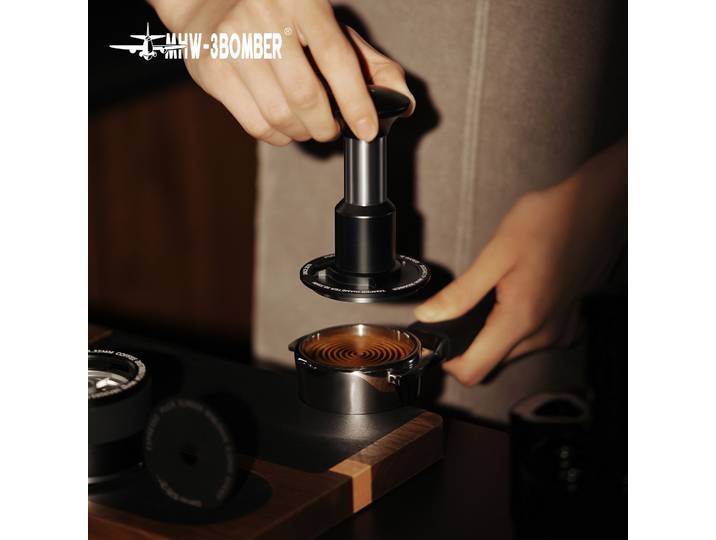 Doseur d'impact Knight MHW-3BOMBER, doseur d'espresso à 4 ressorts avec retour de pression de 30lb, doseur de café pour le pressage précis du café