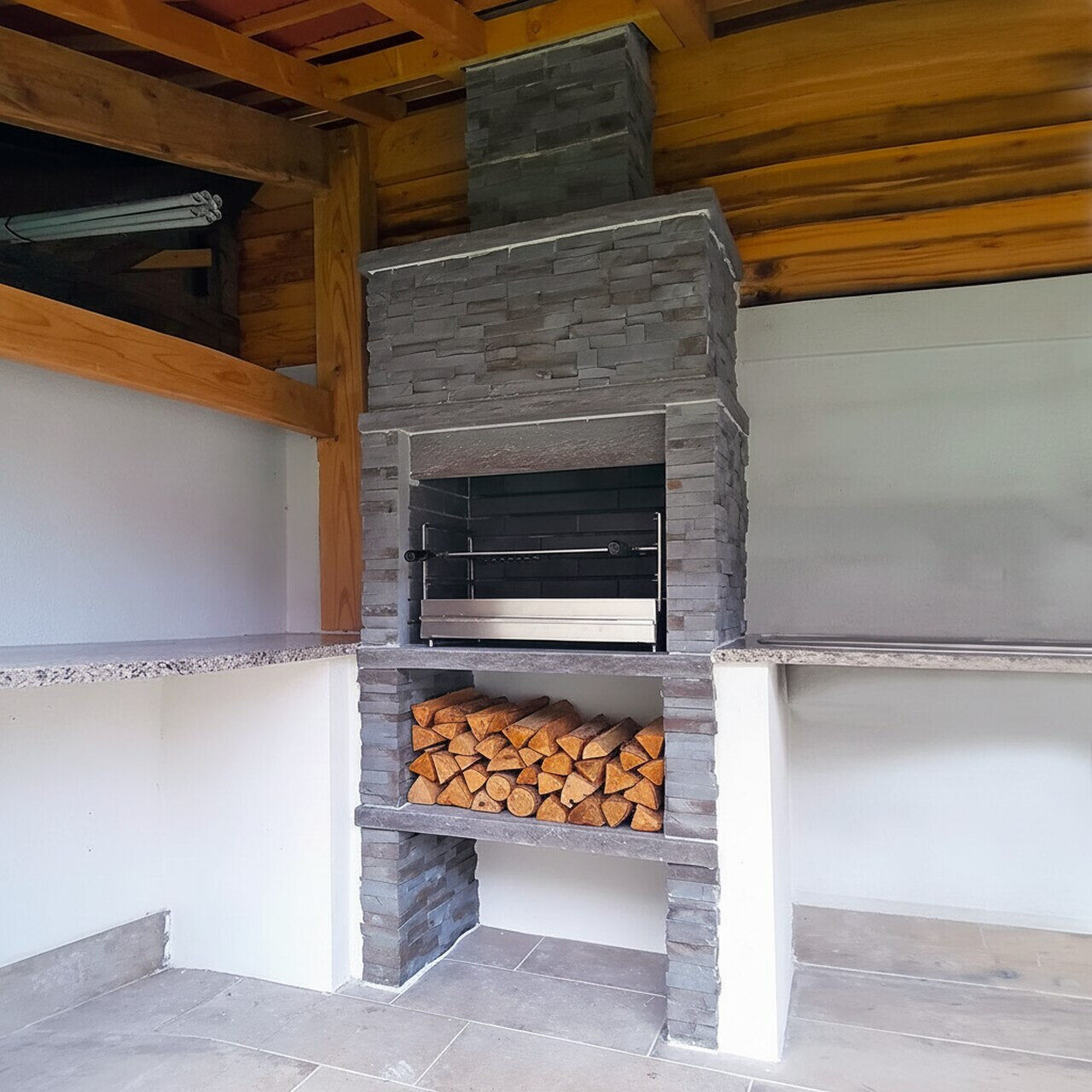 My-Barbecue Churrasqueira em pedra AV260F - Castanho