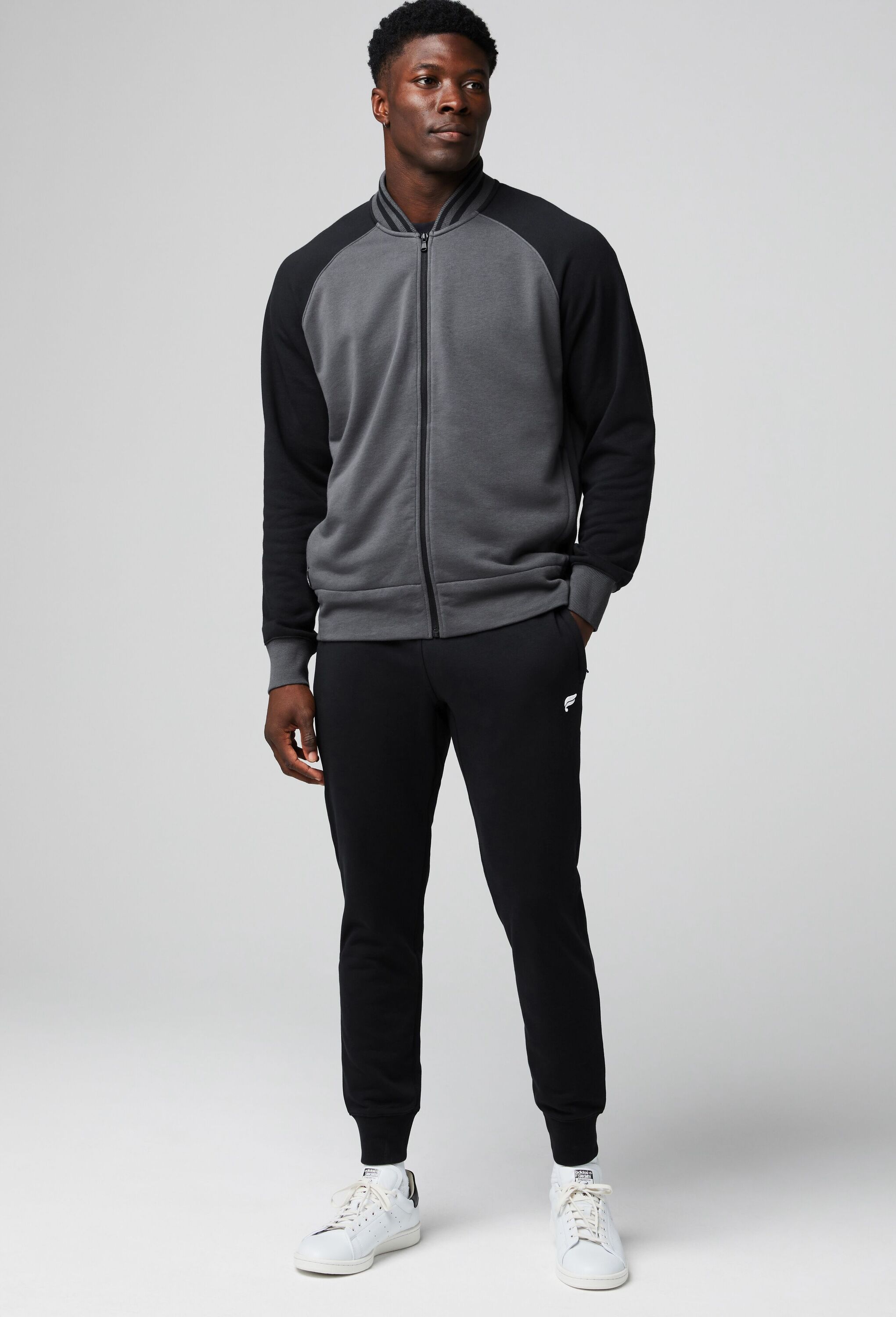 Jogginghose FABLETICS "Fabletics PANTS THE-YEAR-ROUND-TERRY-JOGGER", Herren, Gr. XL, N-Gr, schwarz, Obermaterial: 87% Baumwolle CO. 13% Polyester PES., uni, relaxed fit, Hosen Jogginghose, aus Recyclingmaterialien