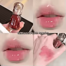 Lush Living Finds Youthful Plumping Effect, Autumn Winter Hydrating Formula, Mirror Gloss Finish 2
