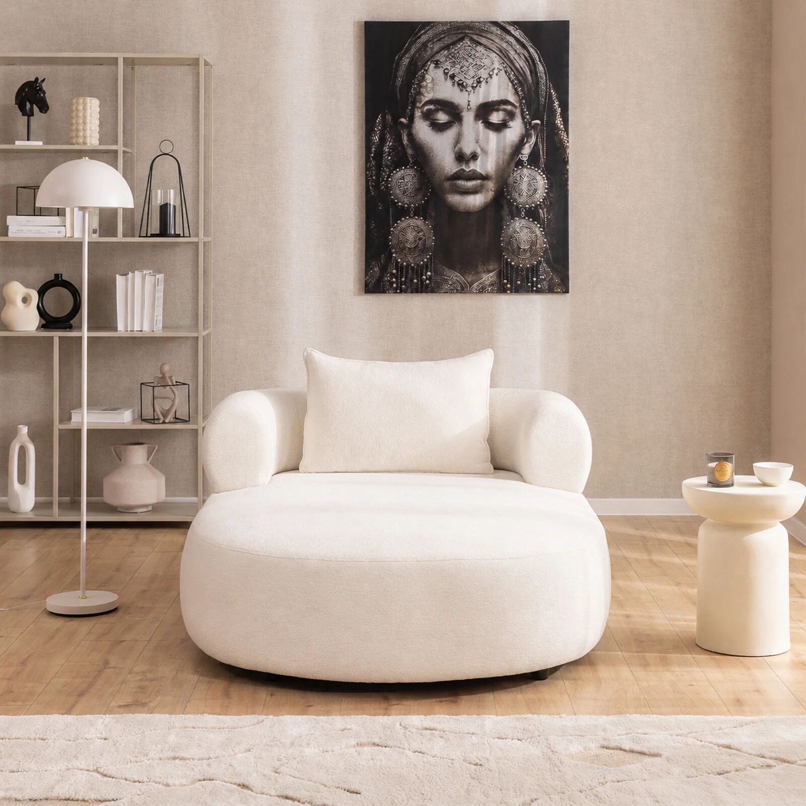 garneroarredamenti Poltrona oversize imbottita tessuto vellutato bianco Abbraccio