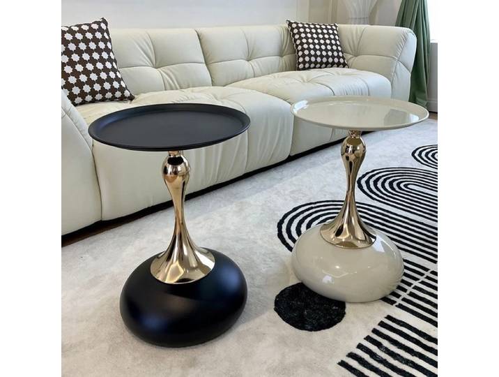 Petit appartement table d'angle européenne en fer forgé balcon table basse mobile chambre chevet petite table ronde table de bord de canapé