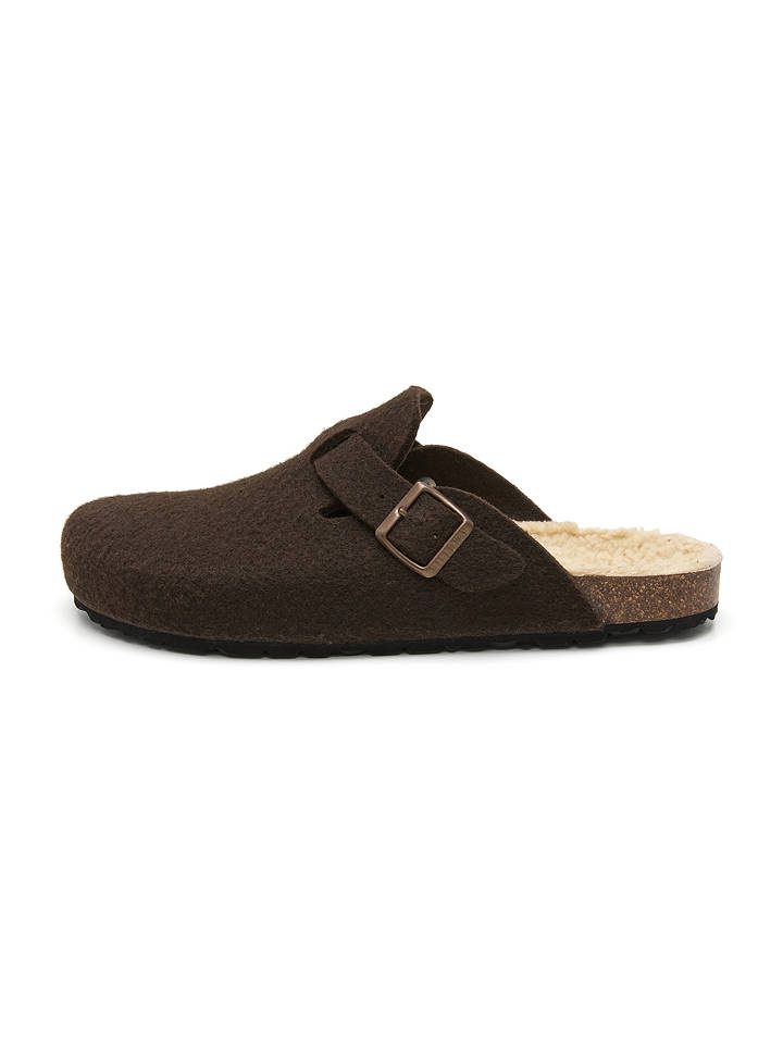 billowy Clogs in Braun - 43