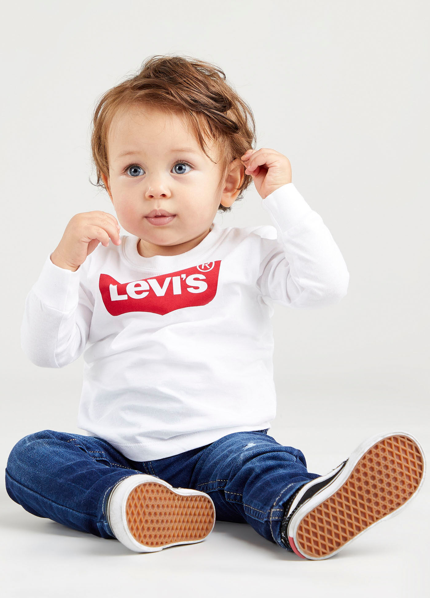 Langarmshirt LEVI'S KIDS "BATWING TEE", Jungen, Gr. 24M (92), weiss (weiß), Single Jersey, Obermaterial: 100% Baumwolle, bedruckt, Basic schmal hüftlang, Rundhals, Rippbündchen, Shirts Langarmshirt, UNISEX weiß 24M (92)