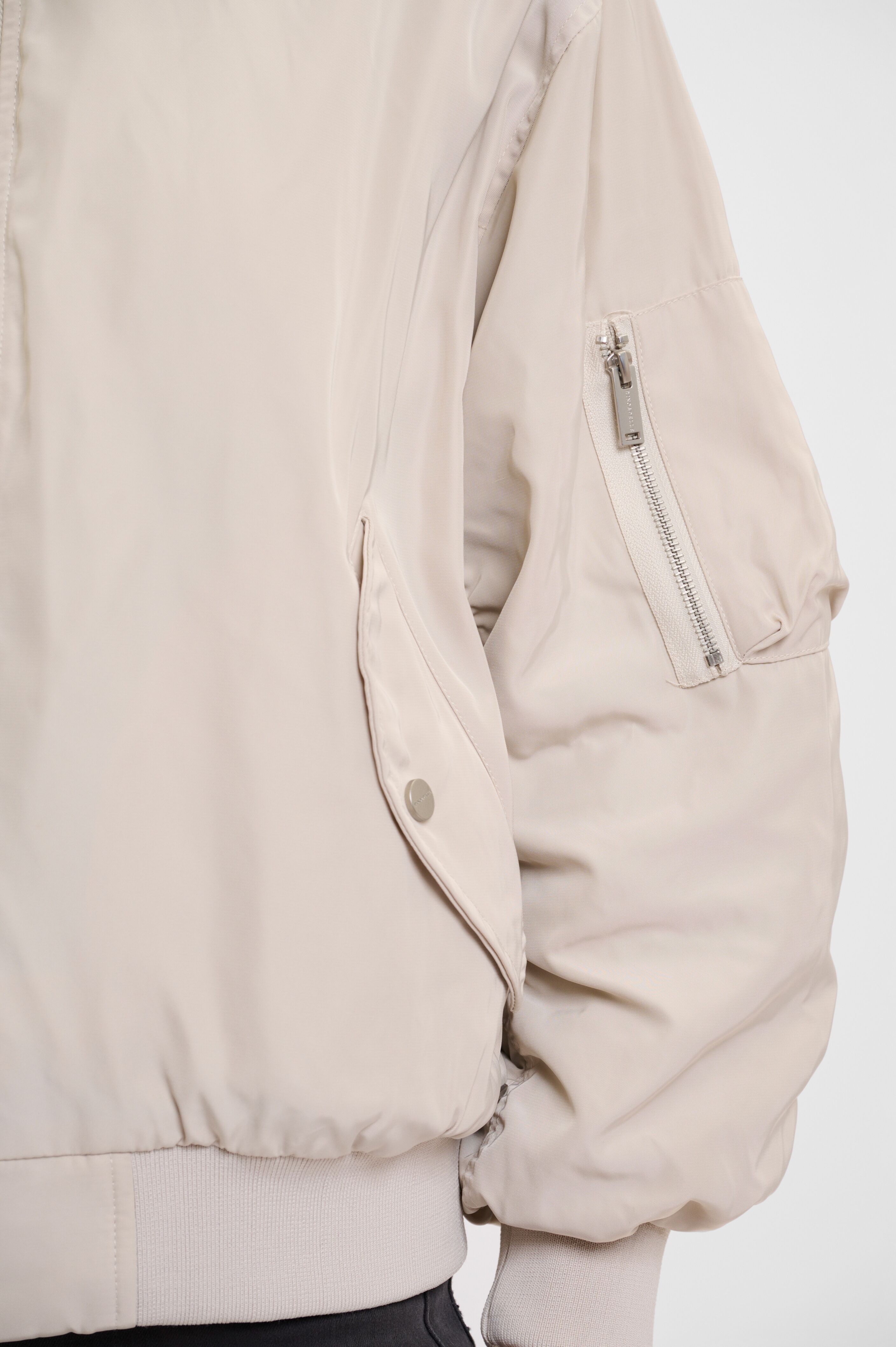 Wendejacke RINO & PELLE "ELYN", Damen, Gr. 48, grün (fog grauclover grün), Web, Obermaterial: 100% Polyester. Futter: 100% Polyester. Wattierung: 100% Polyester, unifarben, regular fit taillenbedeckt, Bündchen, Jacken Wendejacke, mit Bündchen fog grauclov