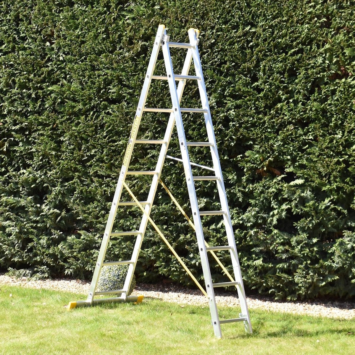 Trade Master Pro 2-delige combinatieladder met 9 treden, aluminium, draagvermogen 150 kg, EN131 Pro gecertificeerd