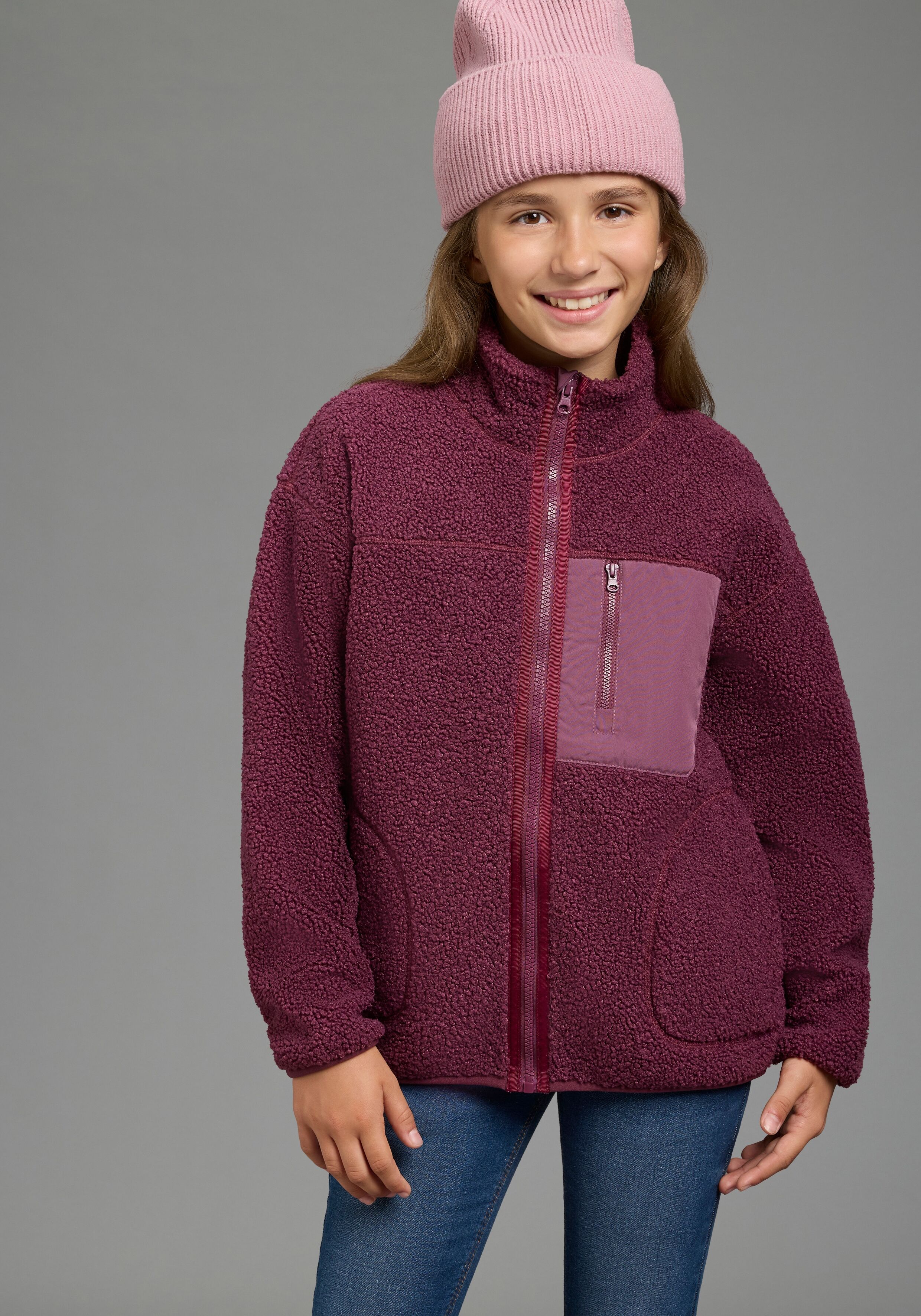 Fleecejacke KANGAROOS "Fleecejacke, Kuschel-Jacke mit reflektierendem KangaROOS Badge", Kinder, Gr. 164/170, rot (bordeaux), Plüsch, Obermaterial: 100% Polyester, unifarben, lässig geschnitten hüftbedeckend, eingefasste Kante, Jacken Fleecejacke, Weiche T