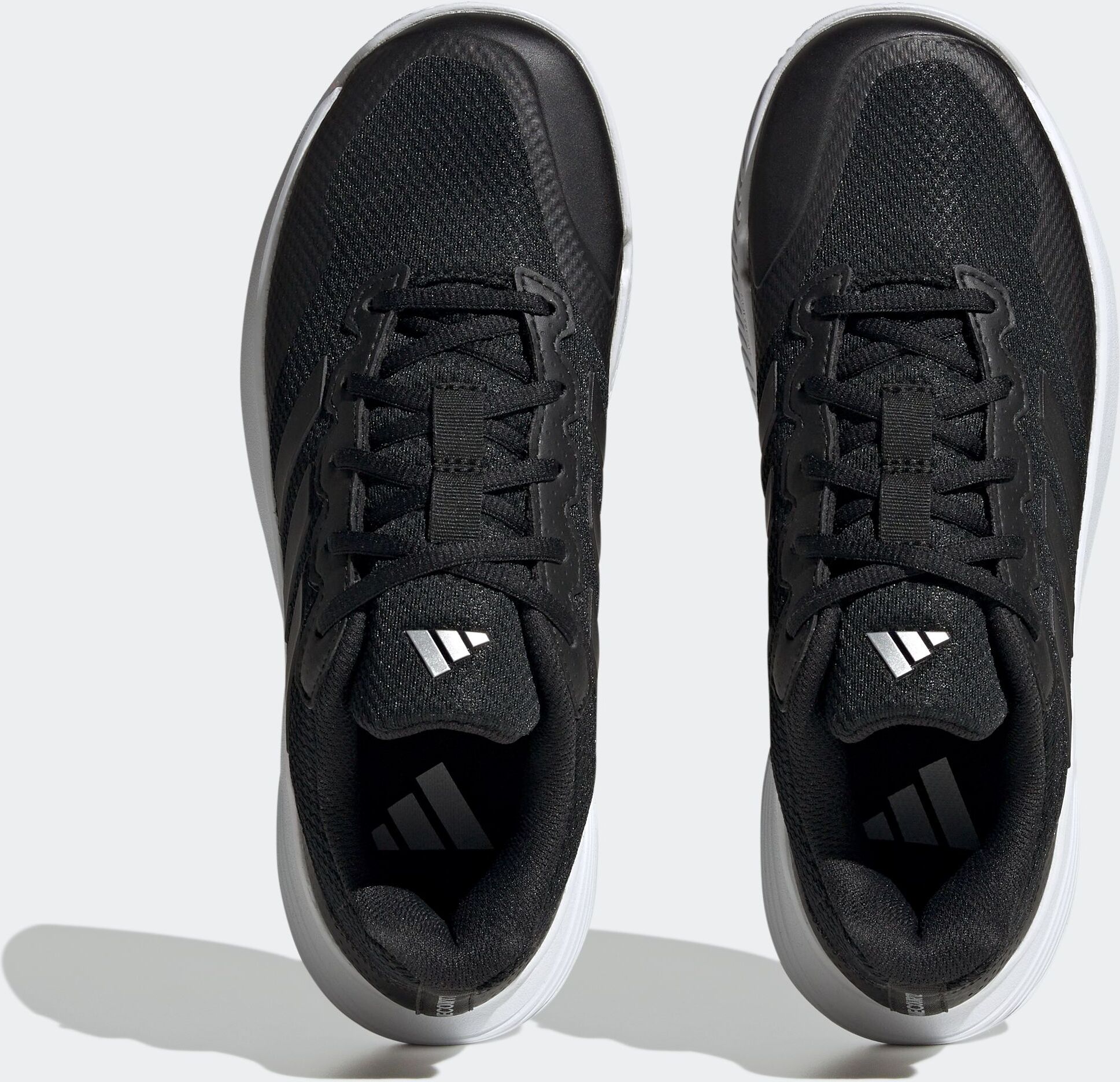 Tennisschuh ADIDAS PERFORMANCE "GAMECOURT 2.0", Damen, Gr. 42,5, schwarz (core schwarz, core schwarz, silber metallic), Synthetik, Textil, Schuhe Tennisschuh, geeignet für Hartplatz und Sandplatz core schwarz, core schwarz, silber metallic 42,5