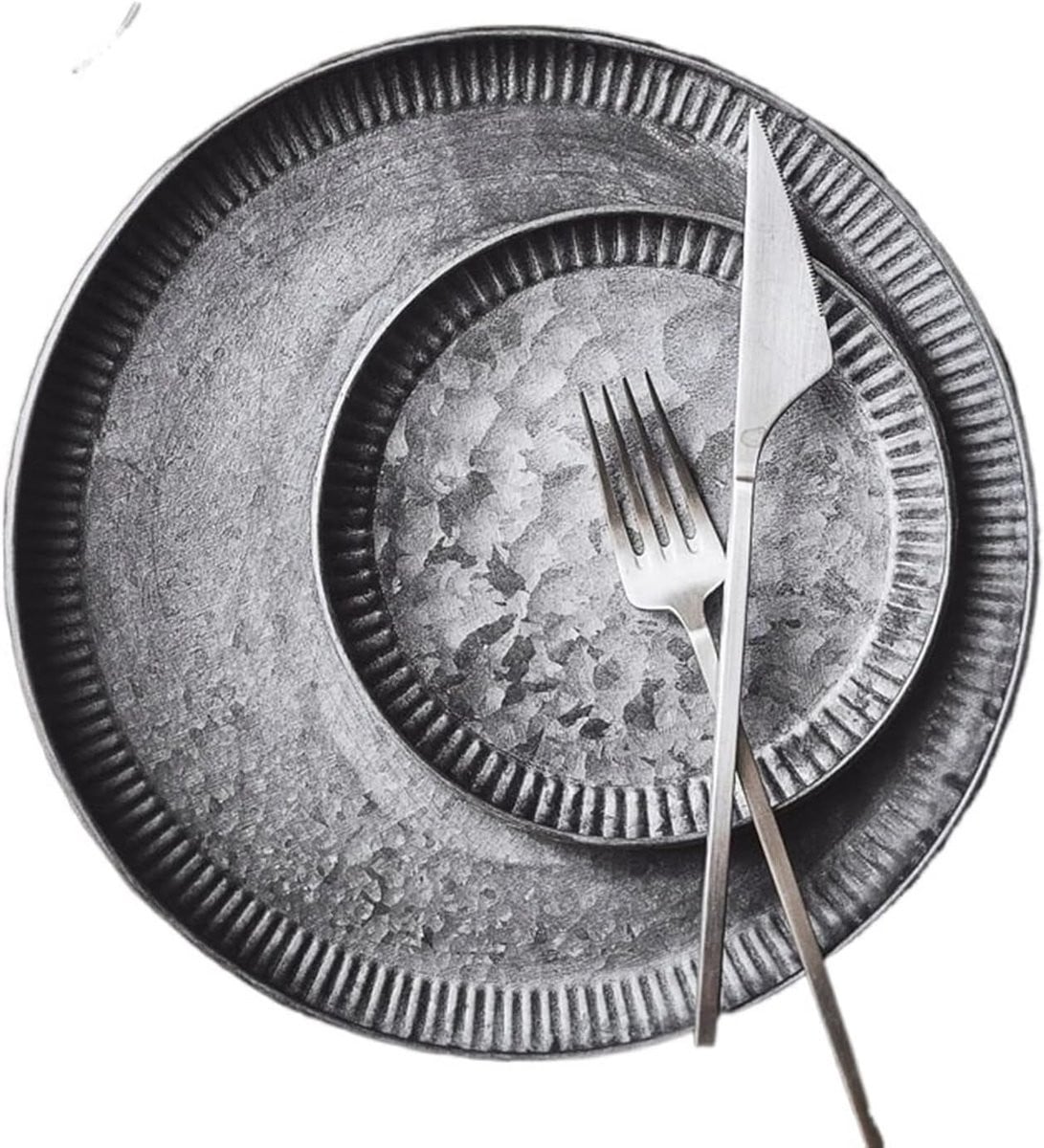 Antiek Metalen Rond Dienblad - Handgepolijste Serveerschaal - Diameter: 19,5 cm