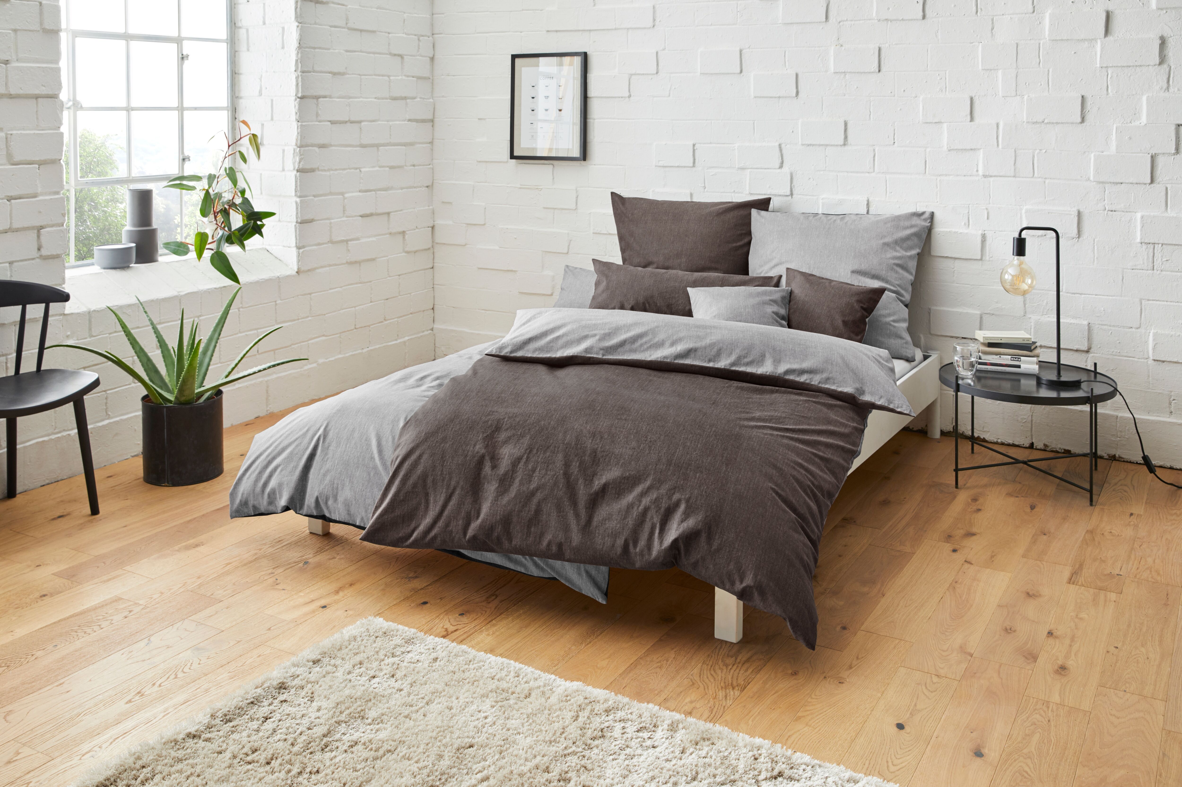 Wendebettwäsche BRUNO BANANI "Merlin in Gr. 135x200 oder 155x220 cm", grau (anthrazit, hellgrau), B/L: 135cm x 200cm, 1 Stk., 1 Stk., Biber, B/L: 80cm x 40cm, 2, Biber, Obermaterial: 100% Baumwolle, Bettwäsche, Wendebettwäsche, Baumwollbettwäsche, Leinen-