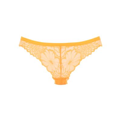 String LASCANA, Damen, Gr. 40/42, gelb, Spitze, Obermaterial: 90% Polyamid, 10% Elasthan, unifarben, Unterhosen String, aus floraler Spitze, elastisches Material, unifarbenes Design