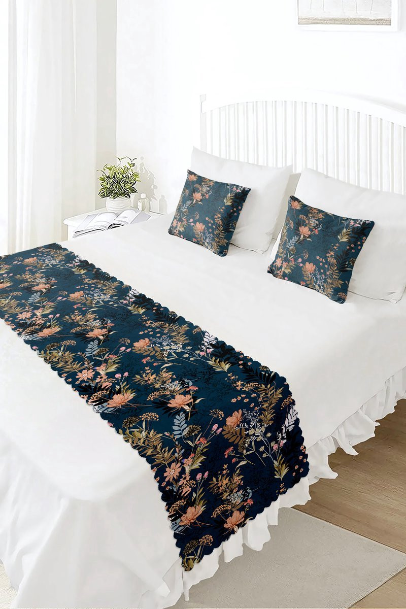 De Groen Home Bedloper en Kussenhoes Set met Bloemen op Donkerblauw