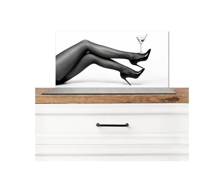 KitchenYeah Küchenrückwand Beine - Absätze - Glas - Schwarz - Weiß - Verspielt, (1-tlg), Küchenrückwand, Spritzschutz, Kitchen, 100x50 cm