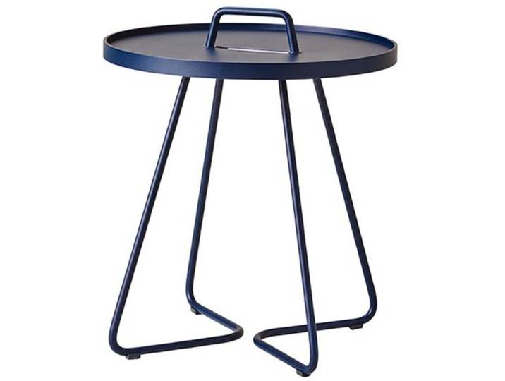 Beistelltisch On-the-move Cane-line blau, Designer Christina Strand, Niels Hvass, 44x54x44 cm