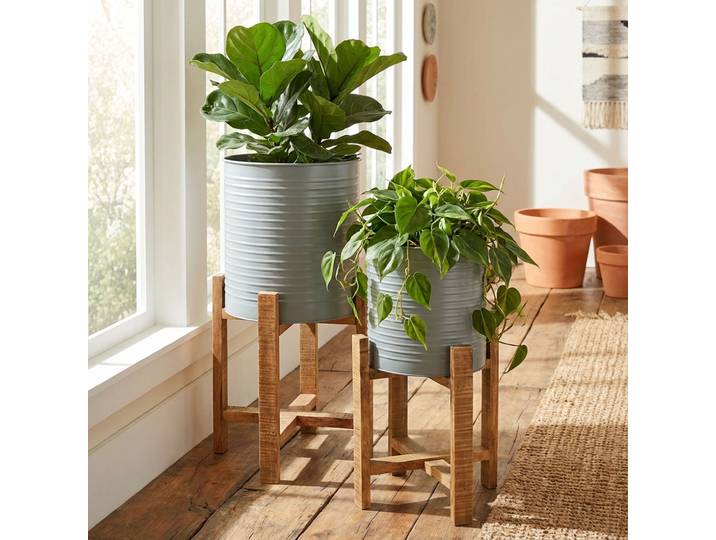 Pflanzgefässe grau auf Holzständer, 2er Set, Blumentöpfe, Ø 31,5 und Ø 29 cm