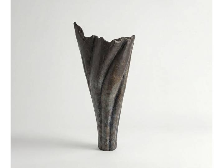Vase Flamara B33 x T29 x H74 cm Aluminium Umbra Antica Handgemacht, Wohnaccessoires