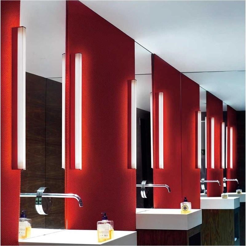 LEDS C4 LED-inbouwlamp voor badkamer, chroom-opal, 367 lm, 3000K, 580 mm