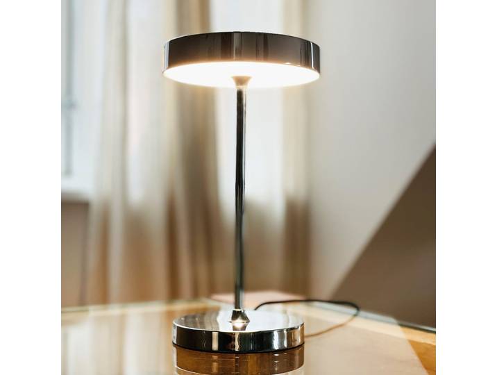 Starlight LED-Tischlampe, chrom, Höhe 26 cm - Dyberg Larsen - Wohnzimmer - Design - Metall - Mit Schirm