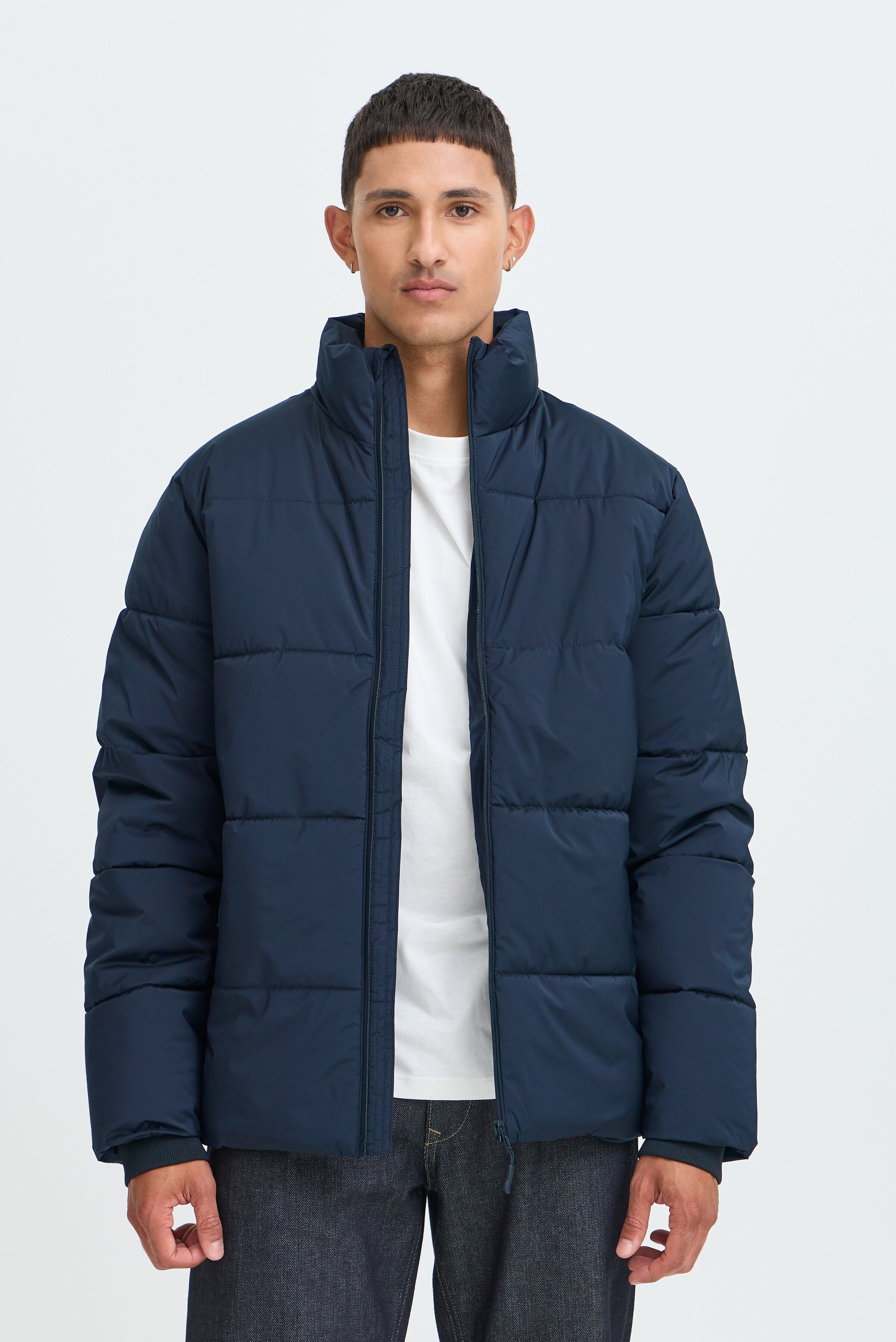 Steppjacke BLEND "BHFERI JKT", Herren, Gr. 3XL, blau (salute), Web, Obermaterial: 94% Polyester, 6% Elasthan, unifarben, regular fit normal, Bündchen, Jacken Steppjacke, Materialmix, regular fit salute 3XL