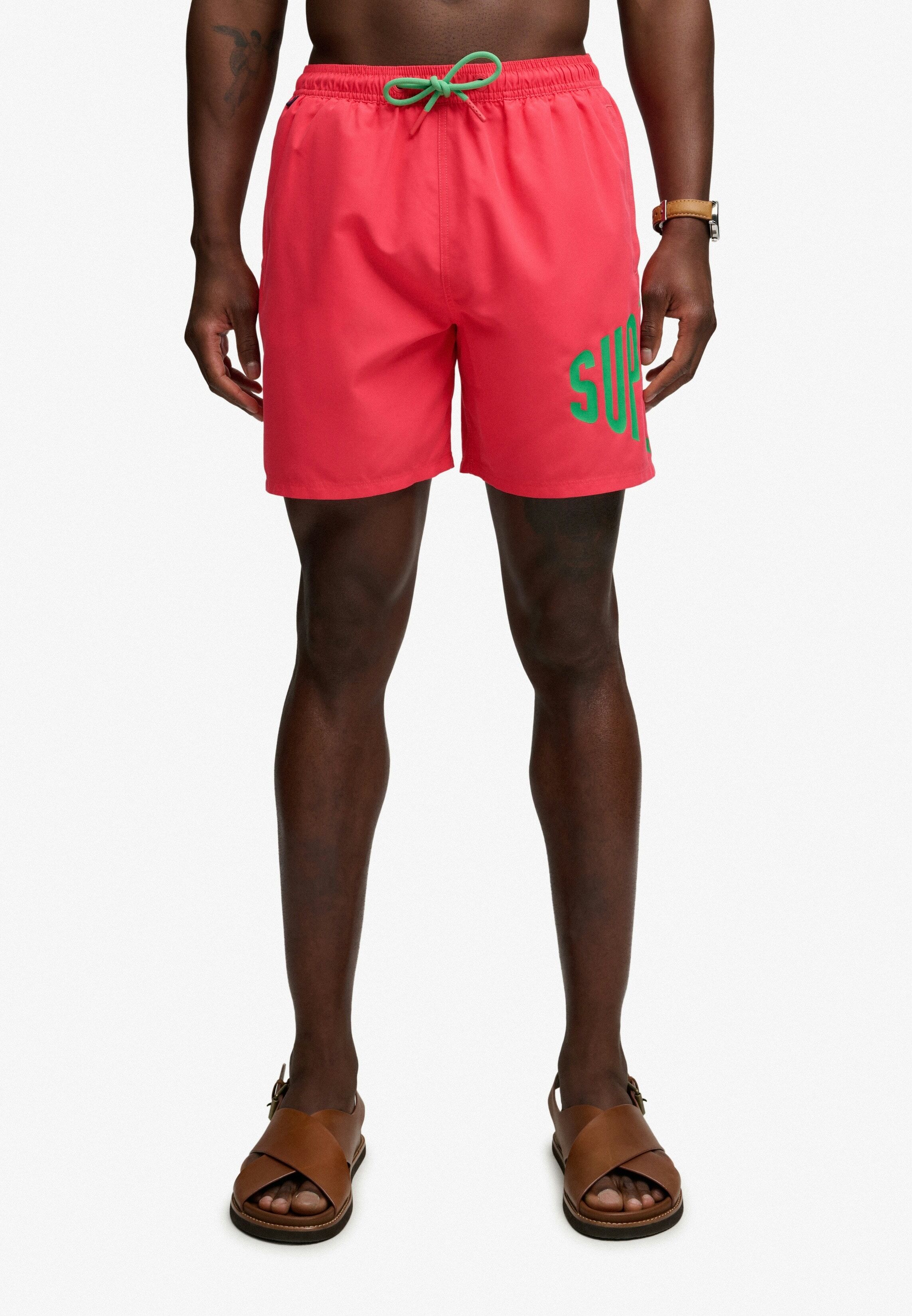 Badeshorts SUPERDRY "PRINTED LOGO 16 SWIM SHORT", Herren, Gr. XXL, N-Gr, pink (paradise pink), Polyester, unifarben, Badehosen Badeshorts, modische Passform, unifarbenes Design, aus Polyester, pflegeleicht paradise pink XXL, N-Gr