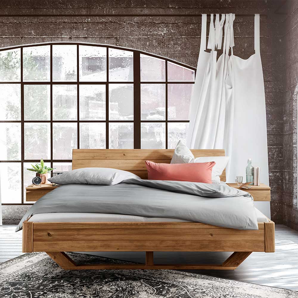 Pharao24.de Wildeiche Massivholz Bett 43 cm Einstiegshöhe Holz Kufen