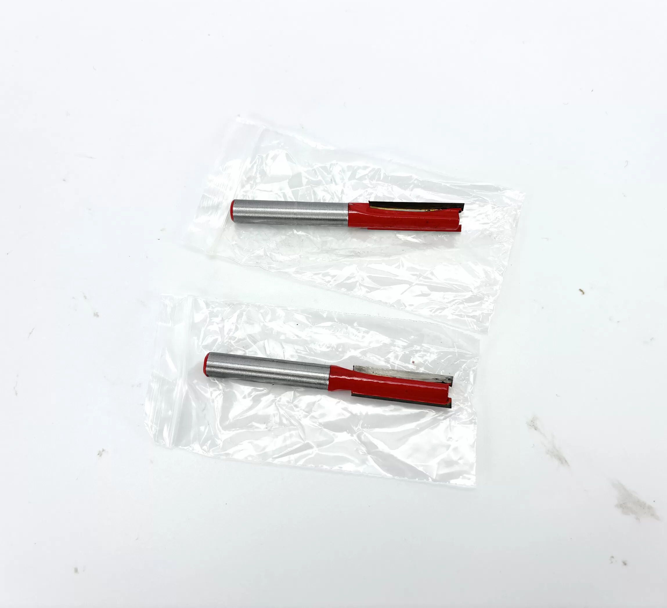 INF Fraise droite à rainurer avec queue de 1/4" (paquet de 2) B