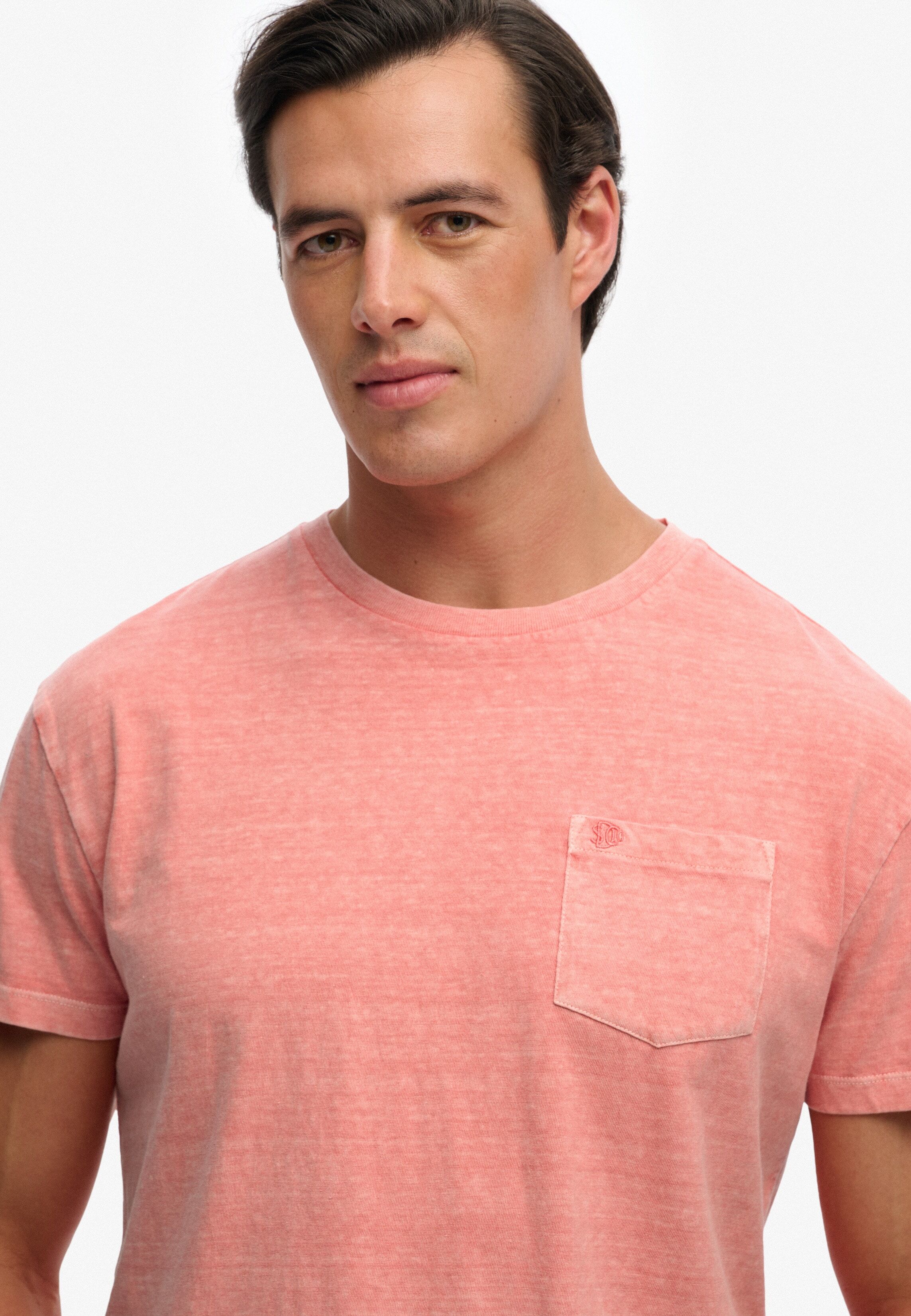 Superdry "COTTON CLASSIC LINEN PKT TEE" Baumwollmischung, relaxed fit aus luftig leichtem Baumwoll-Leinen-Mix coastal coral L