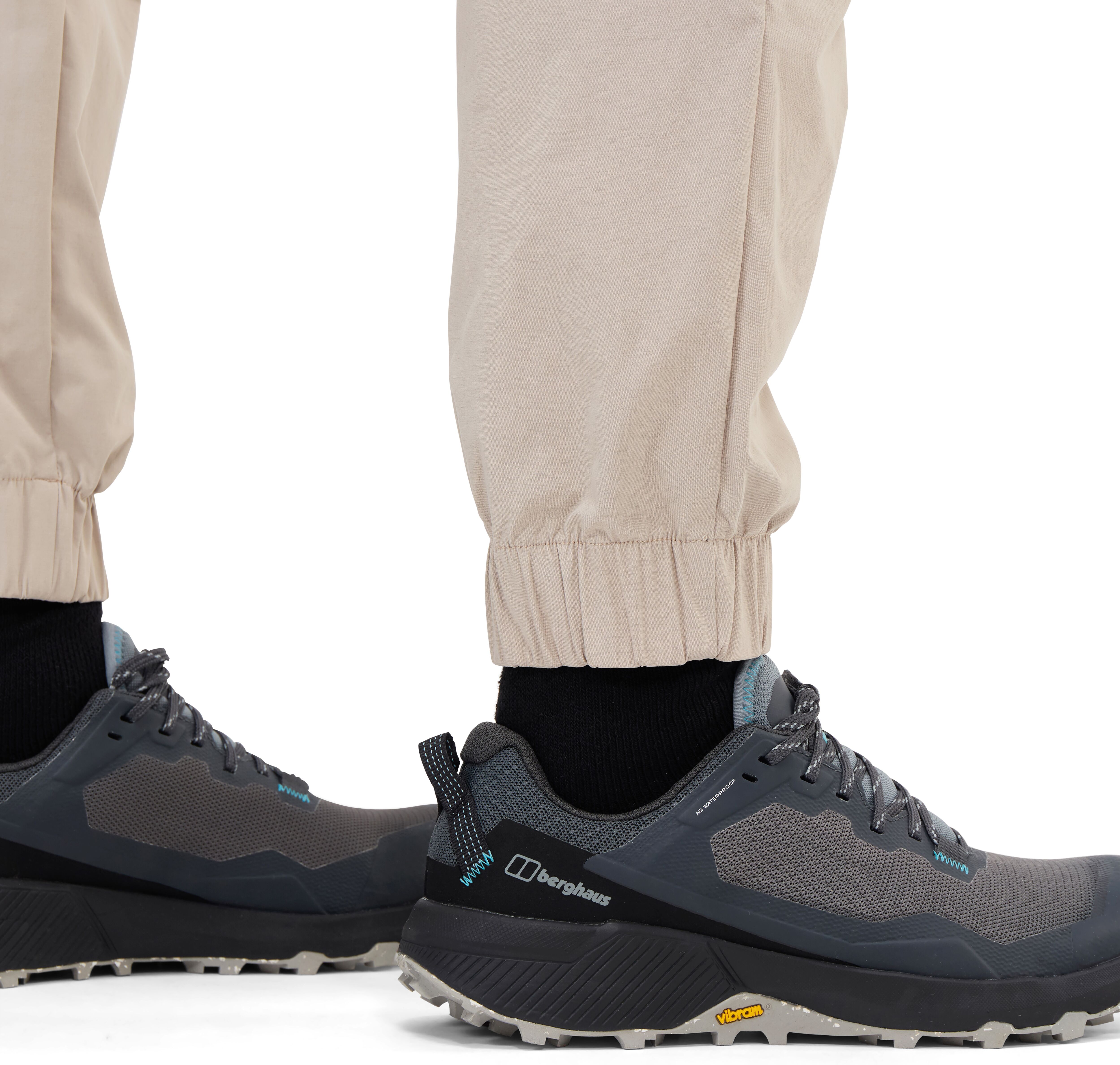Funktionshose BERGHAUS "W EXPLORER PANT", Damen, Gr. S, N-Gr, beige (taupe), Obermaterial: 95% Polyamid, 5% Elasthan. Futter: 100% Polyester, Hosen Funktionshose, mit versteckten Taschen, wasserabweisend, aus Polyamid und Elasthan taupe S, N-Gr
