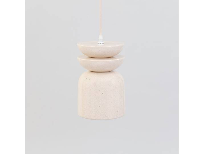 Beige Steingut-Hängeleuchte