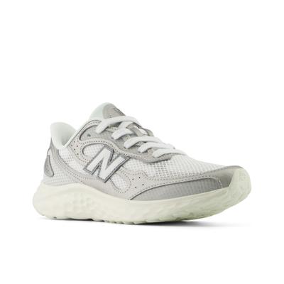Laufschuh NEW BALANCE "Arishi", Damen, Gr. 43, silber (silber metallic), Textil, Schuhe Laufschuh, vielseitiger Schuh mit Fresh Foam-Mittelsohle