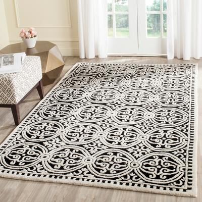 SAFAVIEH Handmade Cambridge Myrtis Moroccan Wool Rug