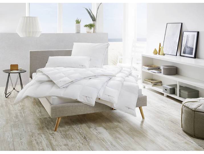 Couette à cassettes chaude Gitta 200 x 200cm Blanc/Blanc Batiste fin en mako