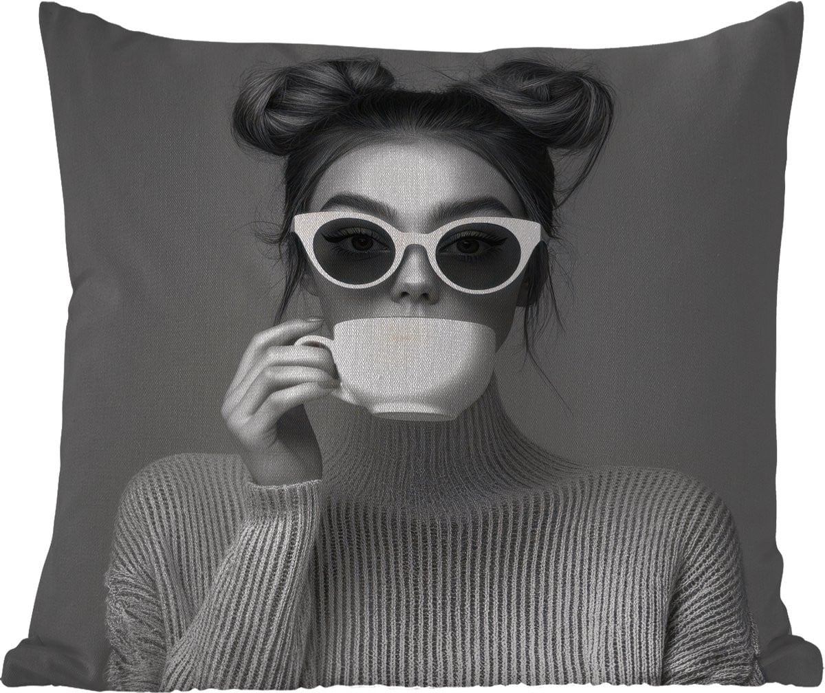 PillowMonkey Buitenkussen Weerbestendig Vrouw Koffie Zwart Wit 50x50 cm