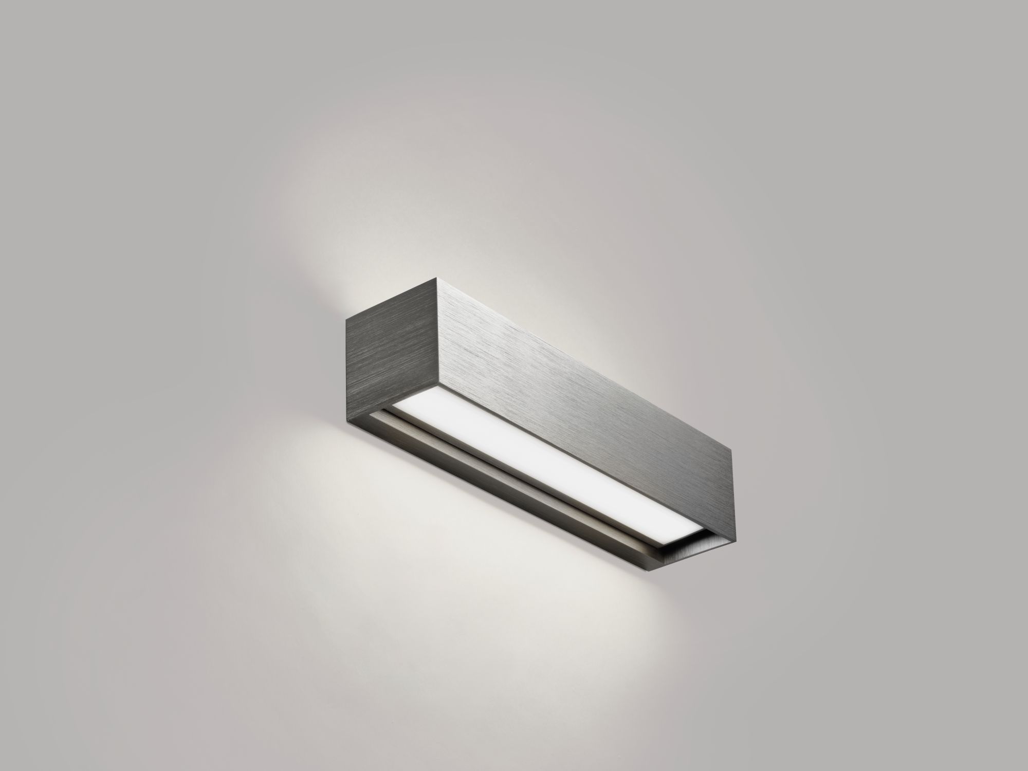 Light-Point LED-Wandleuchte LINEA W2 30cm titan 290109 5711389901097