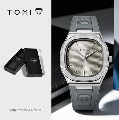 Fusion Finds Men's Quartz Watch With Square Dial Waterproof Rubber Strap Analog Wristwatch 4
