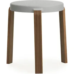 Tap Hocker grau mit Beinen aus Nussholz