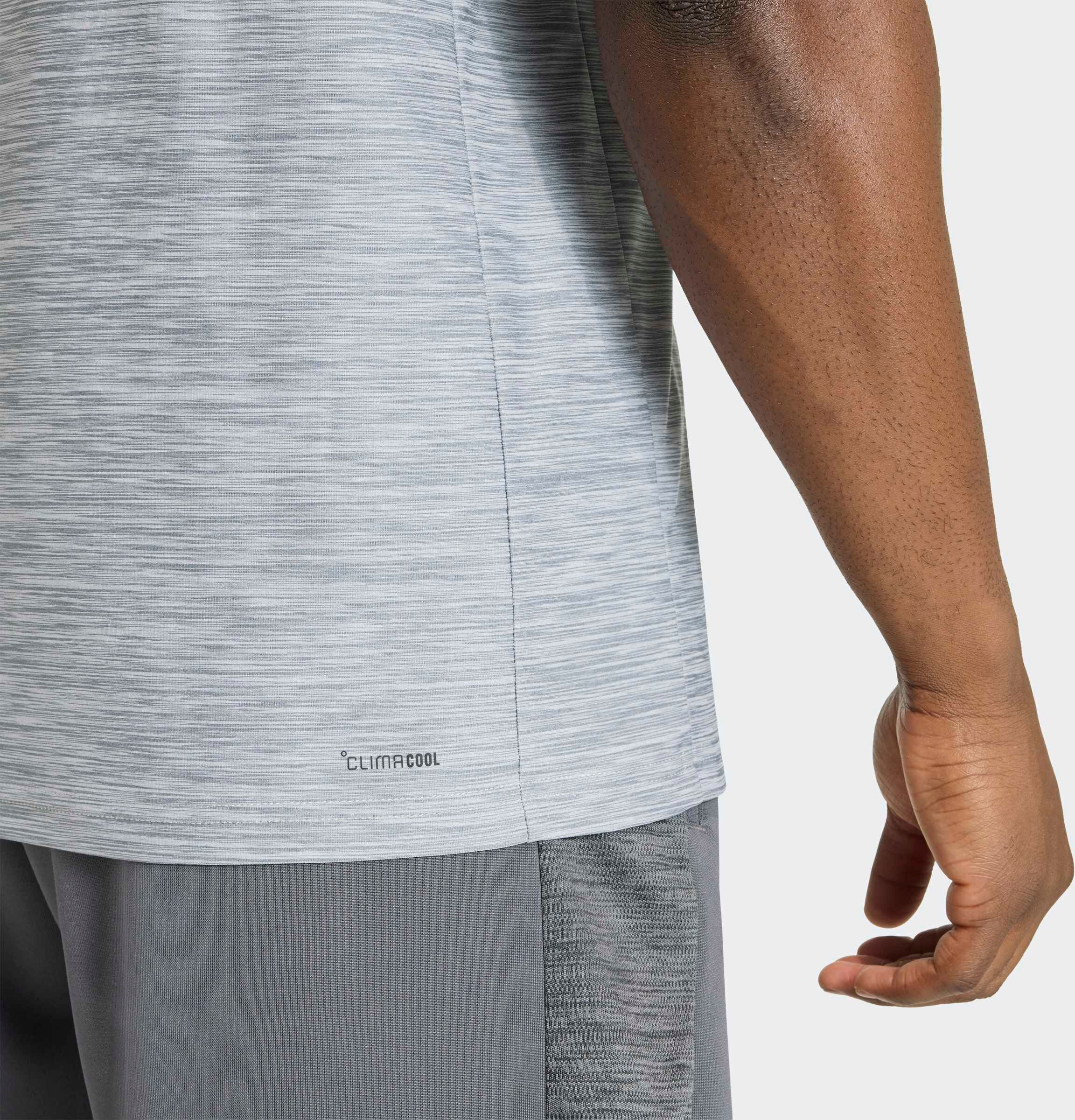 T-Shirt ADIDAS PERFORMANCE "WORKOUT ESSENTIALS FLEX", Herren, Gr. L, grau (medium grau heather), Obermaterial: 92% Polyester, 8% Elasthan, Rundhals, Shirts T-Shirt medium grau heather L