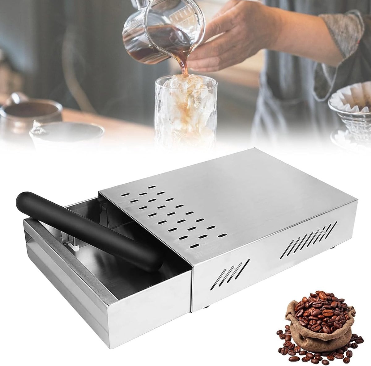 Zilveren roestvrijstalen knock box voor koffiedik met klopsticks
