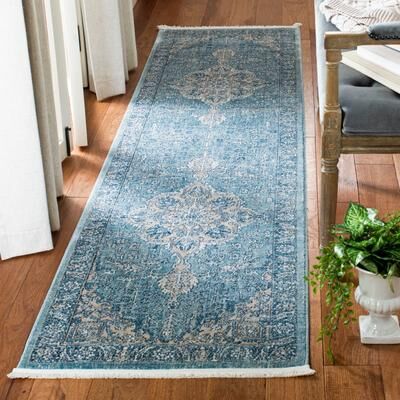 SAFAVIEH Victoria Seline Traditional Oriental Rug