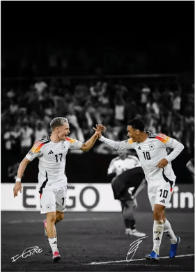 Inspire Picks Modern Soccer Player Canvas Poster Football Wall Art Decor For Home 14 30x40cm Unframed