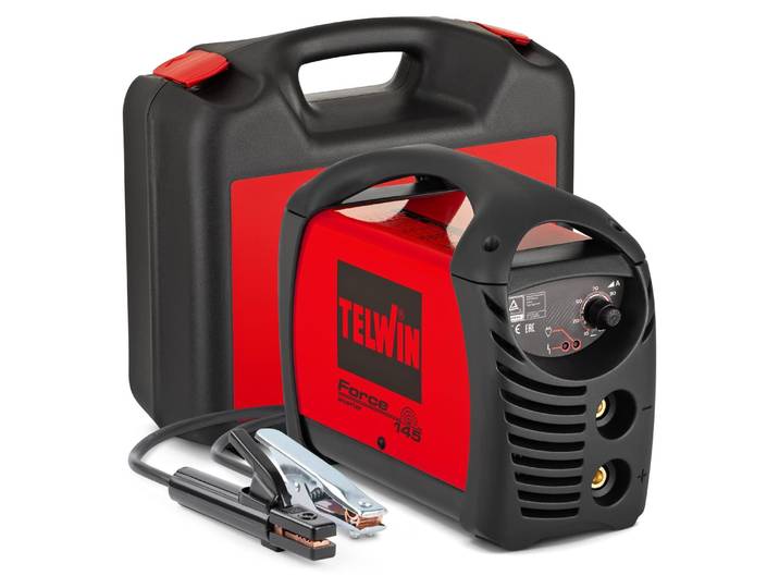 Telwin Force 145 Appareil de soudage à électrodes MMA avec technologie Inverter\, kit comprenant une mallette de transport\, une garniture de raccordement\, un câble de masse\, une lame à main et un marteau à scories
