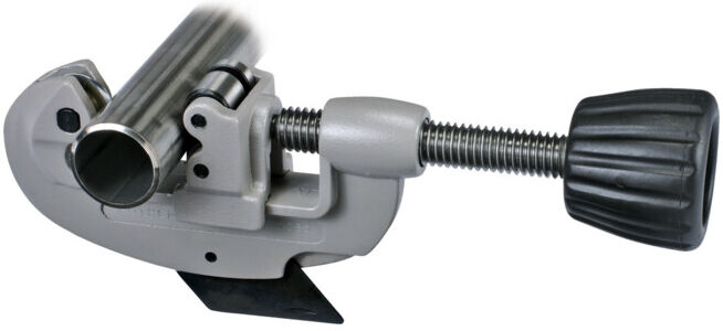 Coupe-tubes Tube Cutter 30 PRO INOX L.150mm p. tuyaux 1/8-1 1/8 po. plage de tra ; ROTHENBERGER (71085)