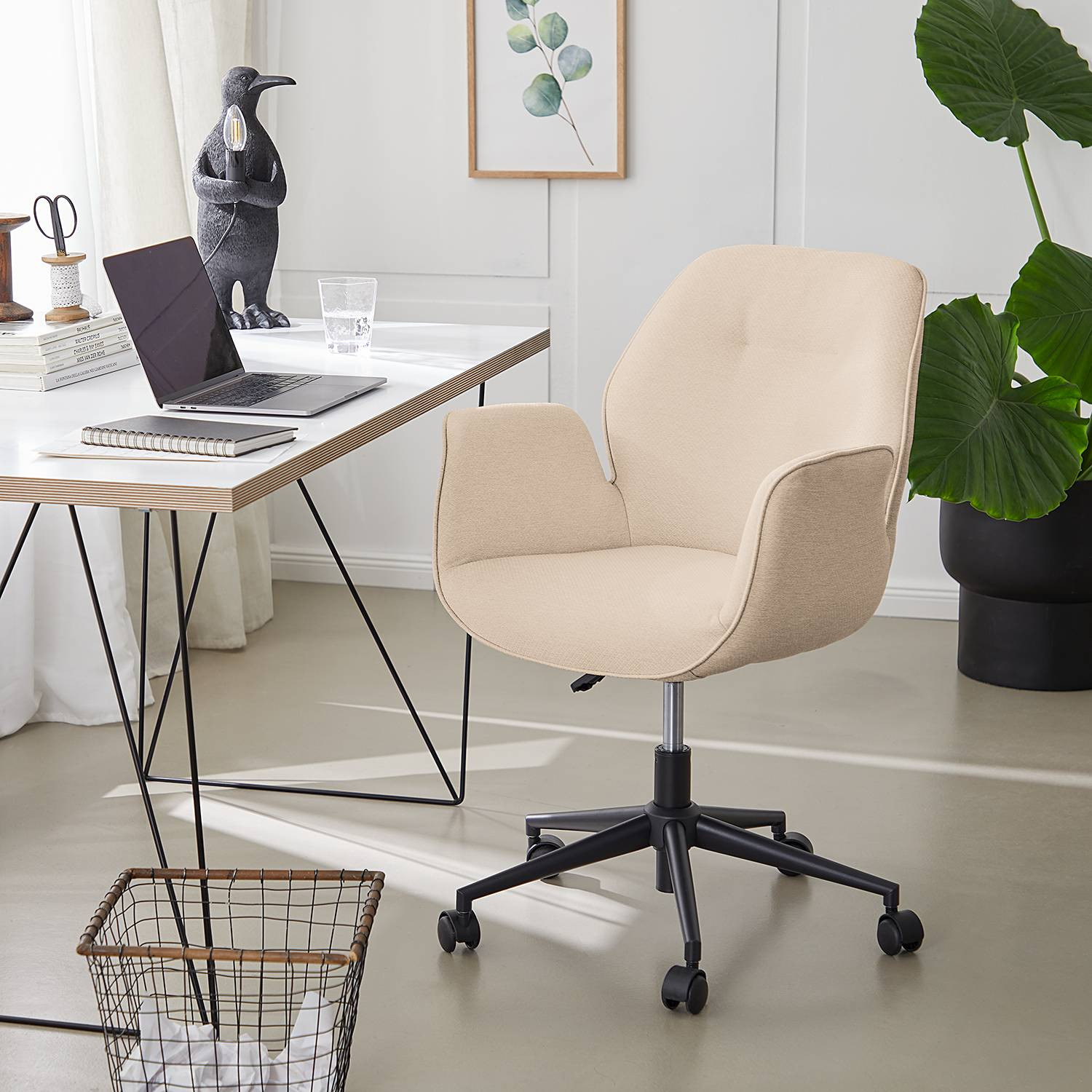 home24 Bureaustoel Morini beige met textiel en metaal B: 61 cm, H: 91 cm, D: 59 cm