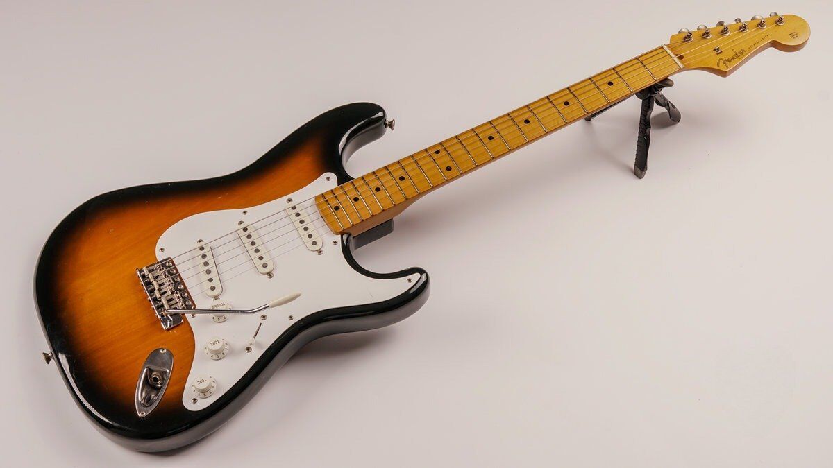 Fender Japan ST57-55 ’57 Stratocaster Reissue 1989   2-Tone Sunburst   Made in J   Sunburst - Refurbished