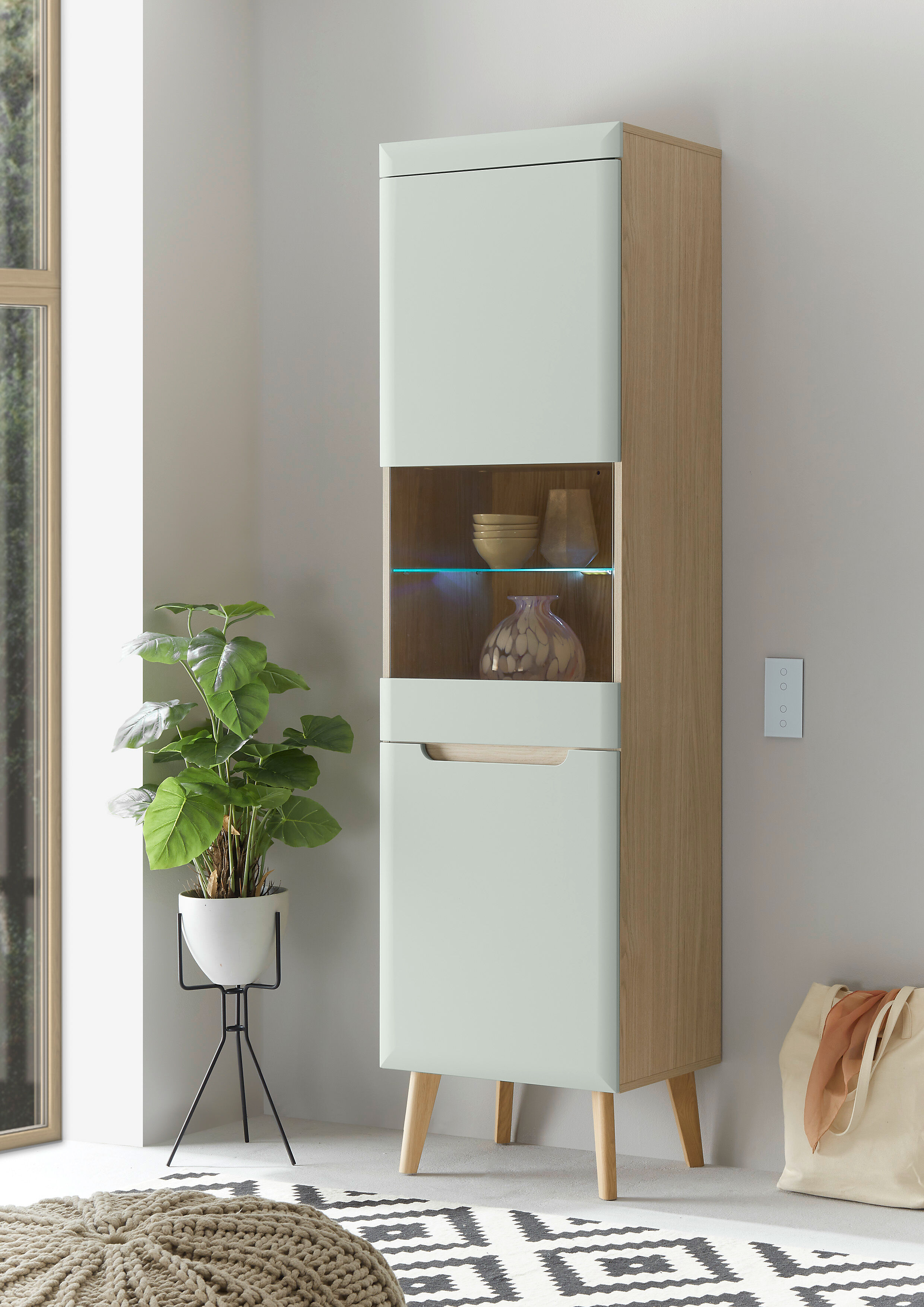Vitrine HOME AFFAIRE "Torge, Hochschrank, Glasvitrine, Standvitrine, Vitrinenschrank", grün (pistazie), B:53cm H:197cm T:40cm, FSC-zertifizierter Holzwerkstoff, Schränke, Vitrine, in drei verschiedenen Farben verfügbar, Glastür & -boden, 53 cm breit pista