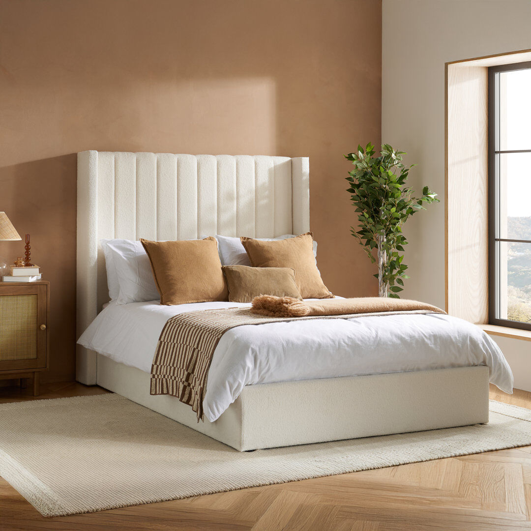 Latitude Run Bhanu OTTOMAN White Kingsize (5')