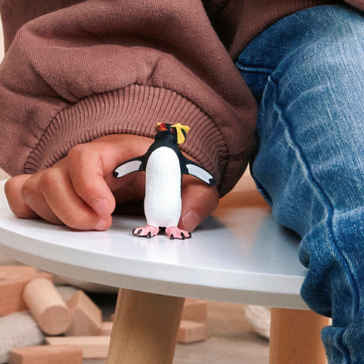 Schleich WILD LIFE Rockhopper Penguin Figure, 2.8 x 4.5 x 5 cm, for Kids