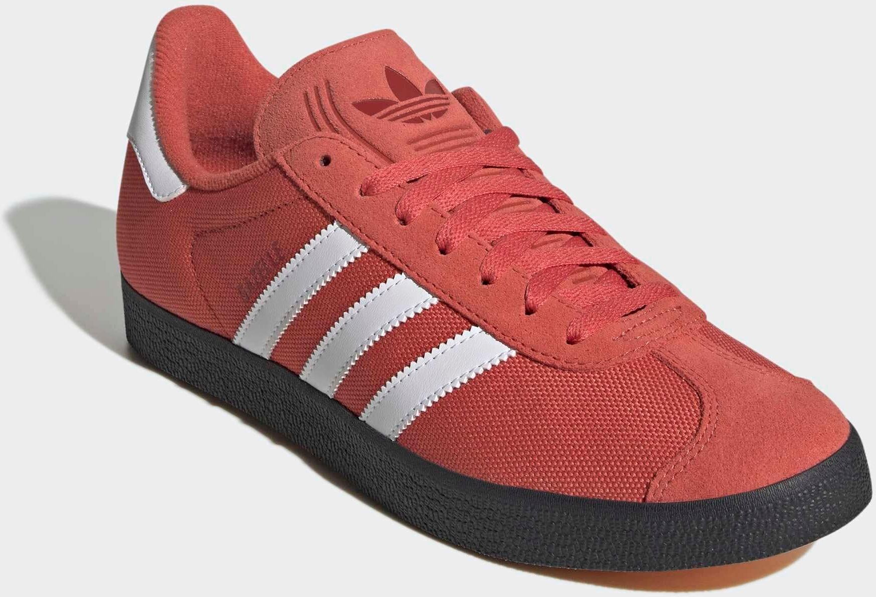 Sneaker ADIDAS ORIGINALS "GAZELLE", Herren, Gr. 38, weiss (crew rot, cloud weiß, carbon), Leder, Textil, Schuhe Sneaker crew rot, cloud weiß, carbon 38
