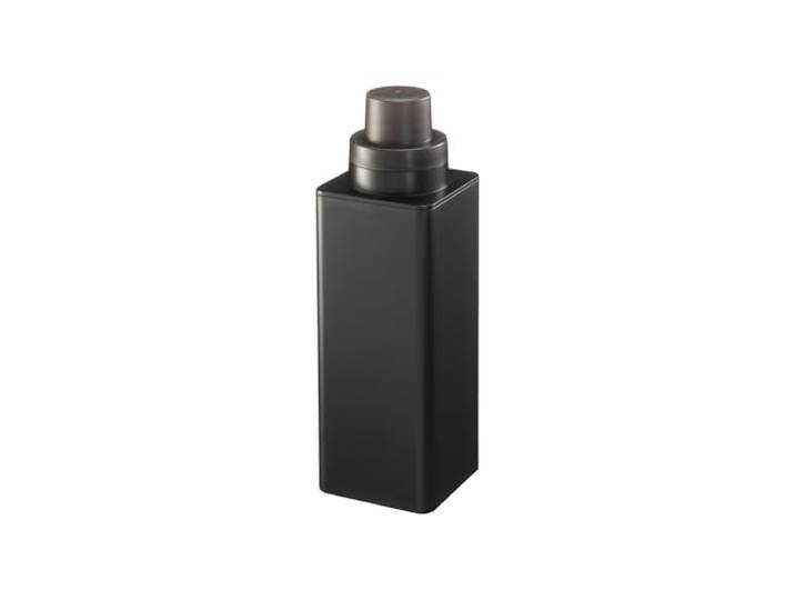 YAMAZAKI 4853 TOWER Bouteille magnétique pour lessive et savon\, noir\, Résine AS/Aimant/Polypropylène/Silicone\, minimaliste\, 7 x 7.2 x 22 cm (L x P x H)