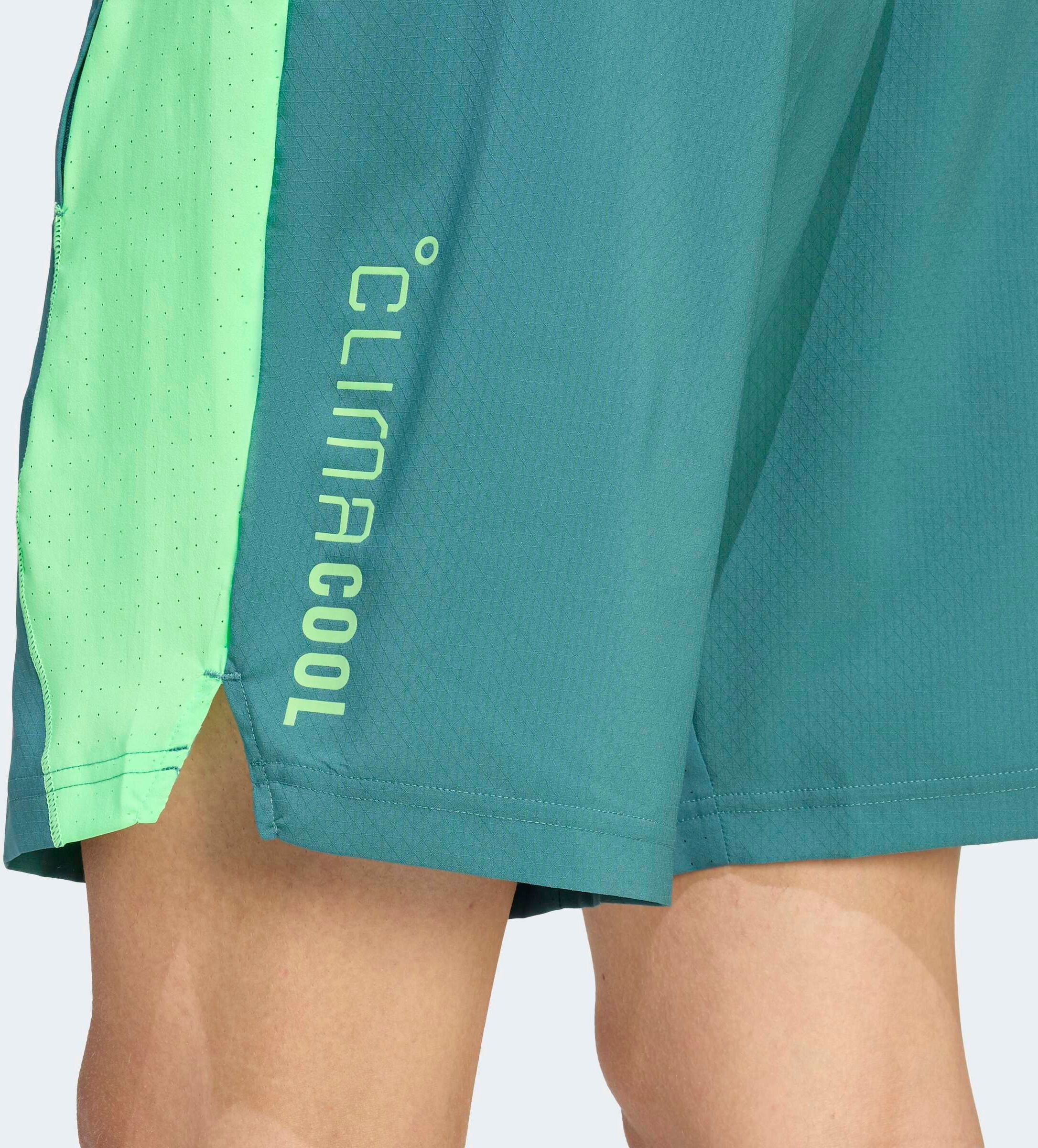 Shorts ADIDAS PERFORMANCE "TECH APPAREL CLIMACOOL", Herren, Gr. XXL, Länge 7, grün (preloved teal, lime burst, innenbeinlänge ca. 18 cm), Obermaterial: 100% Polyester, Hosen Shorts, für Fitnessstudio und Joggen, leichtes und atmungsaktives Material prelov